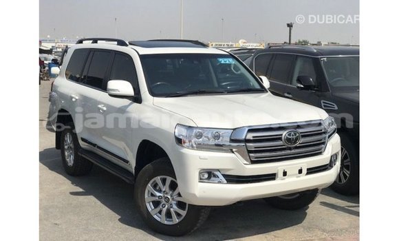 Buy Import Toyota Land Cruiser White Car in Import - Dubai in Clarendon Buy Import Toyota Land Cruiser White Car in Import - Dubai in Clarendon