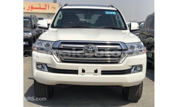 Buy Import Toyota Land Cruiser White Car in Import - Dubai in Clarendon Buy Import Toyota Land Cruiser White Car in Import - Dubai in Clarendon