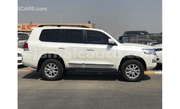 Buy Import Toyota Land Cruiser White Car in Import - Dubai in Clarendon Buy Import Toyota Land Cruiser White Car in Import - Dubai in Clarendon
