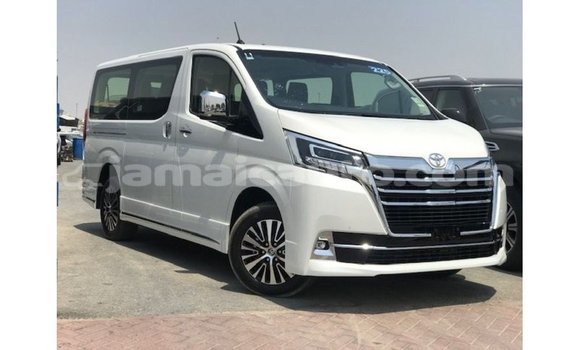 Buy Import Toyota Granvia White Car in Import - Dubai in Clarendon Buy Import Toyota Granvia White Car in Import - Dubai in Clarendon