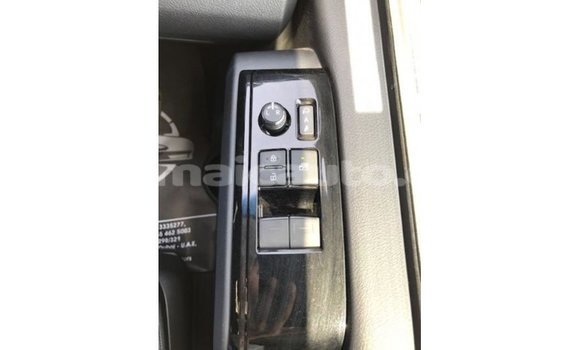 Buy Import Toyota Granvia White Car in Import - Dubai in Clarendon Buy Import Toyota Granvia White Car in Import - Dubai in Clarendon