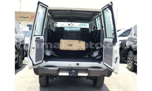 Buy Import Toyota Land Cruiser White Car in Import - Dubai in Clarendon Buy Import Toyota Land Cruiser White Car in Import - Dubai in Clarendon