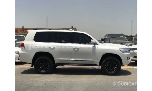Buy Import Toyota Land Cruiser White Car in Import - Dubai in Clarendon Buy Import Toyota Land Cruiser White Car in Import - Dubai in Clarendon