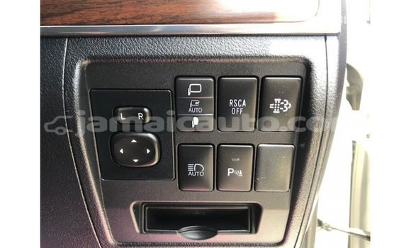 Buy Import Toyota Land Cruiser White Car in Import - Dubai in Clarendon Buy Import Toyota Land Cruiser White Car in Import - Dubai in Clarendon