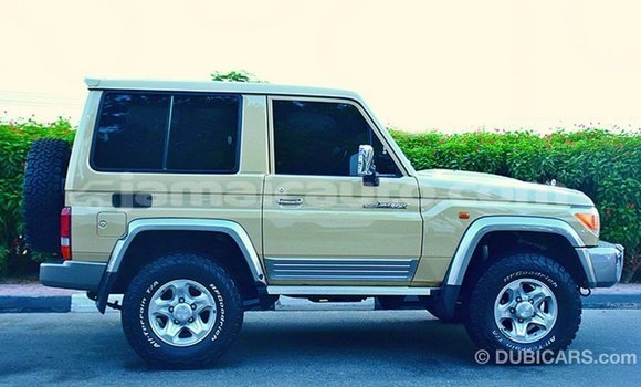 Buy Import Toyota Land Cruiser Beige Car in Import - Dubai in Clarendon Buy Import Toyota Land Cruiser Beige Car in Import - Dubai in Clarendon