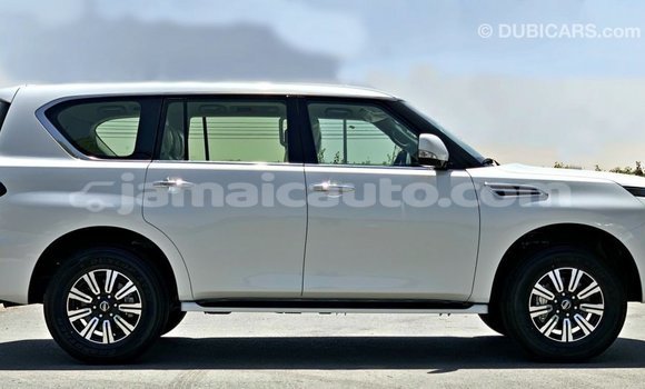 Buy Import Nissan Patrol White Car in Import - Dubai in Clarendon Buy Import Nissan Patrol White Car in Import - Dubai in Clarendon