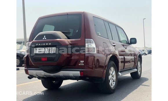 Acheter Import Voiture Mitsubishi Pajero Rouge à Import - Dubai, Clarendon Acheter Import Voiture Mitsubishi Pajero Rouge à Import - Dubai, Clarendon