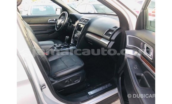 Acheter Import Voiture Ford Explorer Autre à Import - Dubai, Clarendon Acheter Import Voiture Ford Explorer Autre à Import - Dubai, Clarendon