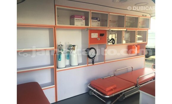 Buy Import Toyota Hiace White Car in Import - Dubai in Clarendon Buy Import Toyota Hiace White Car in Import - Dubai in Clarendon