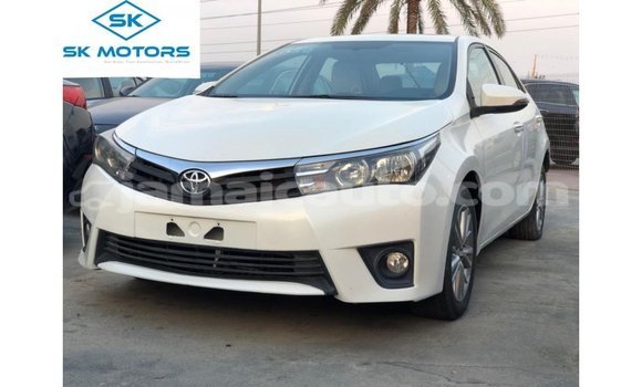 Acheter Import Voiture Toyota Corolla Blanc à Import - Dubai, Clarendon Acheter Import Voiture Toyota Corolla Blanc à Import - Dubai, Clarendon
