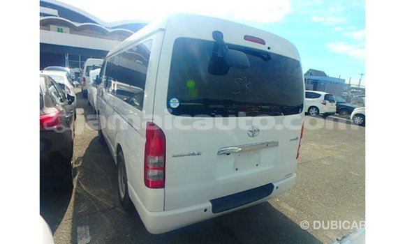 Buy Import Toyota Hiace White Car in Import - Dubai in Clarendon Buy Import Toyota Hiace White Car in Import - Dubai in Clarendon