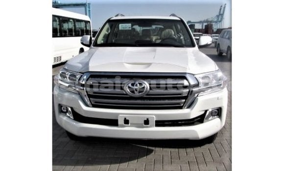 Buy Import Toyota Land Cruiser White Car in Import - Dubai in Clarendon Buy Import Toyota Land Cruiser White Car in Import - Dubai in Clarendon