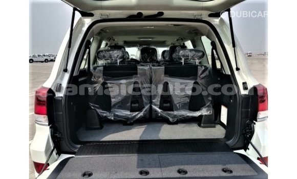 Buy Import Toyota Land Cruiser White Car in Import - Dubai in Clarendon Buy Import Toyota Land Cruiser White Car in Import - Dubai in Clarendon