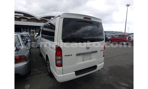 Buy Import Toyota Hiace White Car in Import - Dubai in Clarendon Buy Import Toyota Hiace White Car in Import - Dubai in Clarendon