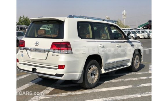 Buy Import Toyota Land Cruiser White Car in Import - Dubai in Clarendon Buy Import Toyota Land Cruiser White Car in Import - Dubai in Clarendon