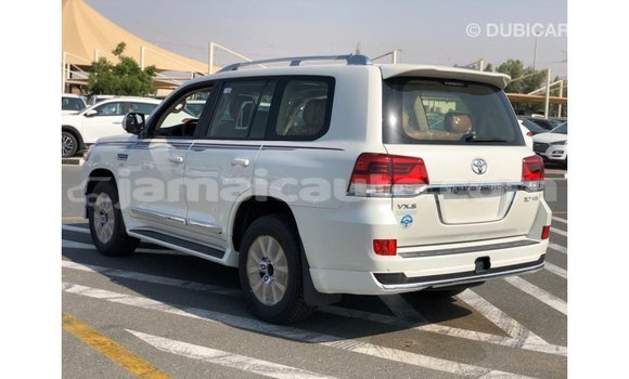 Buy Import Toyota Land Cruiser White Car in Import - Dubai in Clarendon Buy Import Toyota Land Cruiser White Car in Import - Dubai in Clarendon