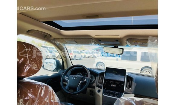 Buy Import Toyota Land Cruiser White Car in Import - Dubai in Clarendon Buy Import Toyota Land Cruiser White Car in Import - Dubai in Clarendon