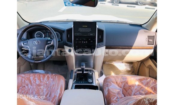 Buy Import Toyota Land Cruiser White Car in Import - Dubai in Clarendon Buy Import Toyota Land Cruiser White Car in Import - Dubai in Clarendon