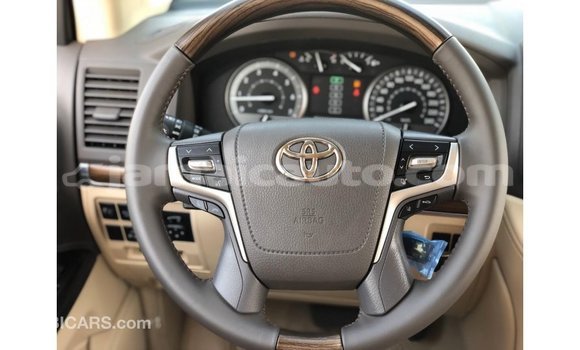 Buy Import Toyota Land Cruiser White Car in Import - Dubai in Clarendon Buy Import Toyota Land Cruiser White Car in Import - Dubai in Clarendon