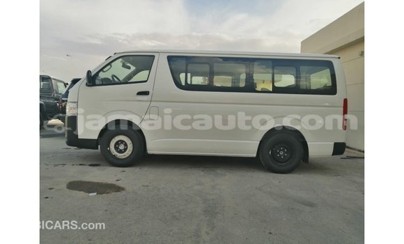 Buy Import Toyota Hiace White Car in Import - Dubai in Clarendon Buy Import Toyota Hiace White Car in Import - Dubai in Clarendon