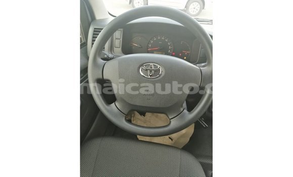 Buy Import Toyota Hiace White Car in Import - Dubai in Clarendon Buy Import Toyota Hiace White Car in Import - Dubai in Clarendon