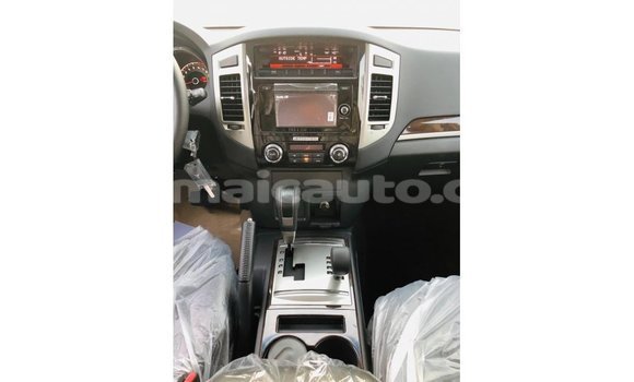 Buy Import Mitsubishi Pajero Black Car in Import - Dubai in Clarendon Buy Import Mitsubishi Pajero Black Car in Import - Dubai in Clarendon