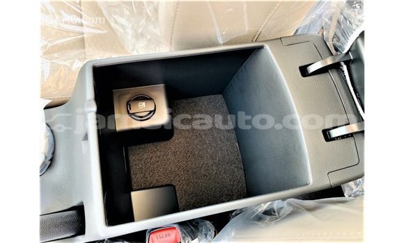 Buy Import Hyundai Elantra White Car in Import - Dubai in Clarendon Buy Import Hyundai Elantra White Car in Import - Dubai in Clarendon