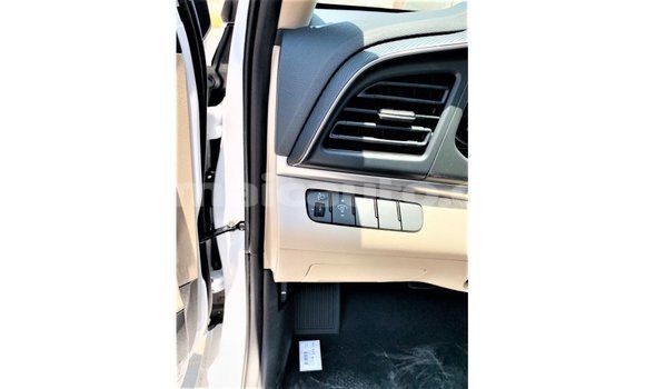 Buy Import Hyundai Elantra White Car in Import - Dubai in Clarendon Buy Import Hyundai Elantra White Car in Import - Dubai in Clarendon