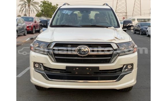 Buy Import Toyota Land Cruiser White Car in Import - Dubai in Clarendon Buy Import Toyota Land Cruiser White Car in Import - Dubai in Clarendon
