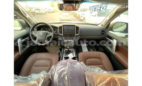 Buy Import Toyota Land Cruiser White Car in Import - Dubai in Clarendon Buy Import Toyota Land Cruiser White Car in Import - Dubai in Clarendon