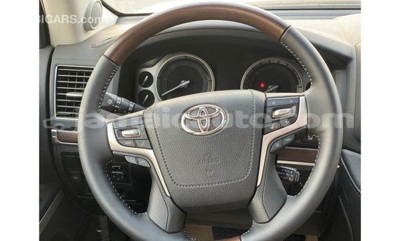 Buy Import Toyota Land Cruiser White Car in Import - Dubai in Clarendon Buy Import Toyota Land Cruiser White Car in Import - Dubai in Clarendon
