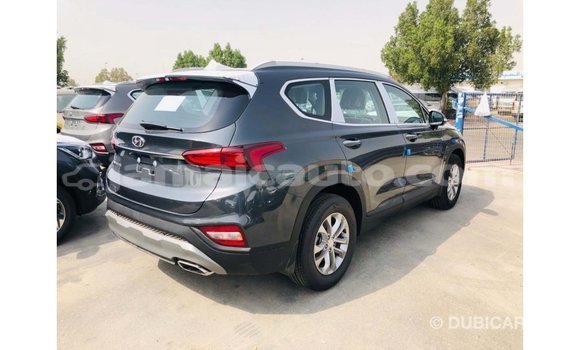 Buy Import Hyundai Santa Fe Green Car in Import - Dubai in Clarendon Buy Import Hyundai Santa Fe Green Car in Import - Dubai in Clarendon