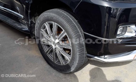 Acheter Import Voiture Toyota Land Cruiser Noir à Import - Dubai, Clarendon Acheter Import Voiture Toyota Land Cruiser Noir à Import - Dubai, Clarendon
