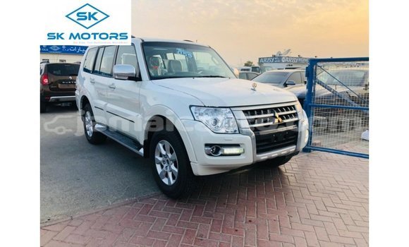 Buy Import Mitsubishi Pajero White Car in Import - Dubai in Clarendon Buy Import Mitsubishi Pajero White Car in Import - Dubai in Clarendon