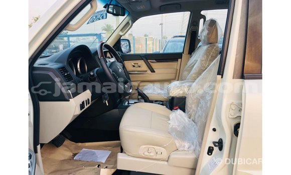 Buy Import Mitsubishi Pajero White Car in Import - Dubai in Clarendon Buy Import Mitsubishi Pajero White Car in Import - Dubai in Clarendon