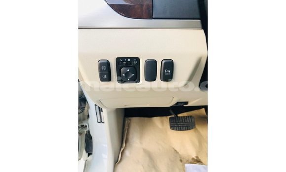 Buy Import Mitsubishi Pajero White Car in Import - Dubai in Clarendon Buy Import Mitsubishi Pajero White Car in Import - Dubai in Clarendon