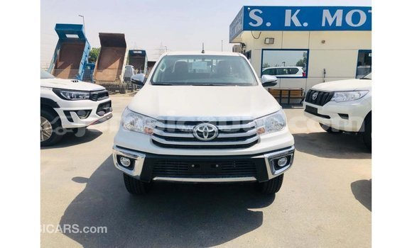 Buy Import Toyota Hilux White Car in Import - Dubai in Clarendon Buy Import Toyota Hilux White Car in Import - Dubai in Clarendon