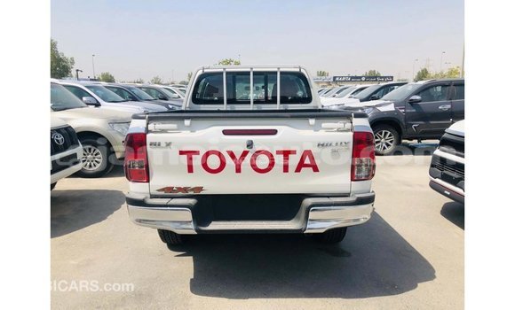 Buy Import Toyota Hilux White Car in Import - Dubai in Clarendon Buy Import Toyota Hilux White Car in Import - Dubai in Clarendon