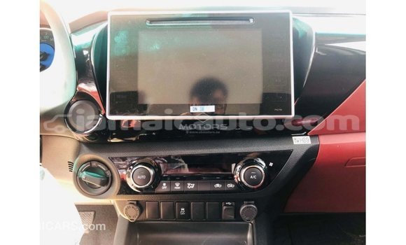 Buy Import Toyota Hilux White Car in Import - Dubai in Clarendon Buy Import Toyota Hilux White Car in Import - Dubai in Clarendon