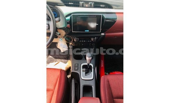 Buy Import Toyota Hilux White Car in Import - Dubai in Clarendon Buy Import Toyota Hilux White Car in Import - Dubai in Clarendon