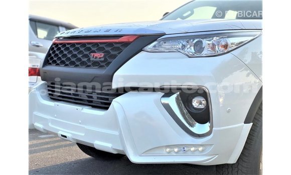 Buy Import Toyota Fortuner White Car in Import - Dubai in Clarendon Buy Import Toyota Fortuner White Car in Import - Dubai in Clarendon