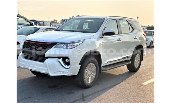 Buy Import Toyota Fortuner White Car in Import - Dubai in Clarendon Buy Import Toyota Fortuner White Car in Import - Dubai in Clarendon