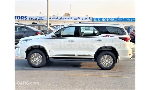Buy Import Toyota Fortuner White Car in Import - Dubai in Clarendon Buy Import Toyota Fortuner White Car in Import - Dubai in Clarendon