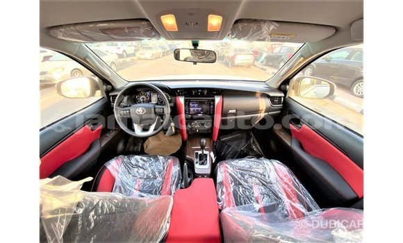 Buy Import Toyota Fortuner White Car in Import - Dubai in Clarendon Buy Import Toyota Fortuner White Car in Import - Dubai in Clarendon