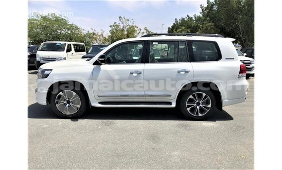 Buy Import Toyota Land Cruiser White Car in Import - Dubai in Clarendon Buy Import Toyota Land Cruiser White Car in Import - Dubai in Clarendon