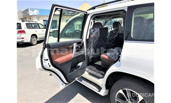 Buy Import Toyota Land Cruiser White Car in Import - Dubai in Clarendon Buy Import Toyota Land Cruiser White Car in Import - Dubai in Clarendon