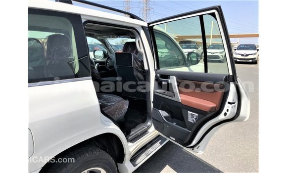 Buy Import Toyota Land Cruiser White Car in Import - Dubai in Clarendon Buy Import Toyota Land Cruiser White Car in Import - Dubai in Clarendon