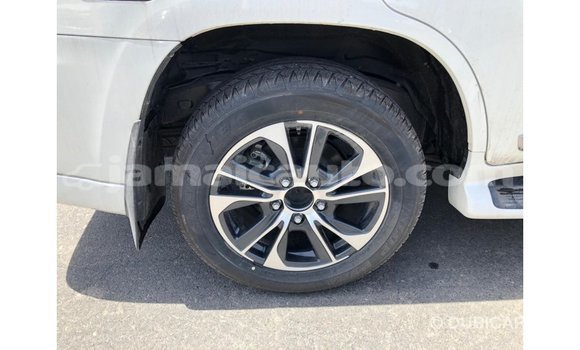 Buy Import Toyota Land Cruiser White Car in Import - Dubai in Clarendon Buy Import Toyota Land Cruiser White Car in Import - Dubai in Clarendon