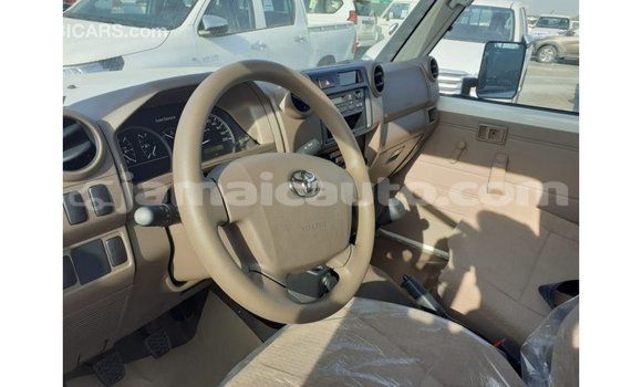 Buy Import Toyota Land Cruiser White Car in Import - Dubai in Clarendon Buy Import Toyota Land Cruiser White Car in Import - Dubai in Clarendon