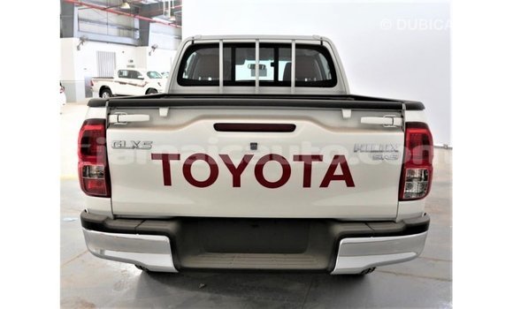 Buy Import Toyota Hilux White Car in Import - Dubai in Clarendon Buy Import Toyota Hilux White Car in Import - Dubai in Clarendon